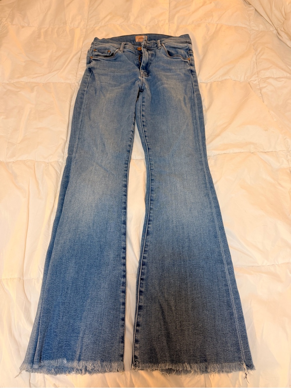 MOTHER The Weekender Fray Flare Jeans, Size 28 - Picture 3 of 8